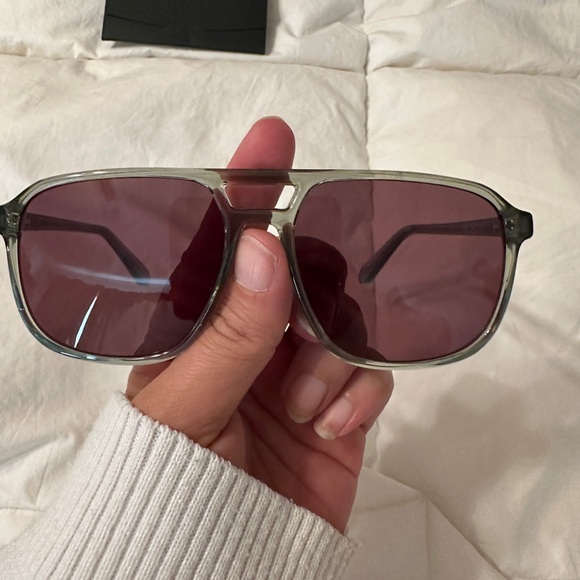 Quay On The Fly Sunglasses - New - Picture 2 of 8